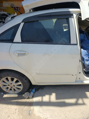 Linea sağ arka kapı