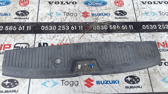 FORD COURİER BAGAJ İÇ PLASTİK ORJİNAL ÇIKMA YEDEK PARÇA
