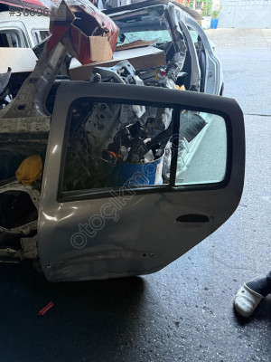 Renault Clio II-Sağ Arka Kapı Faz 1