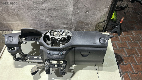 2015 FORD COURİER VAN 1.5 DİZEL GÖĞÜS (AİRBAGSİZ)