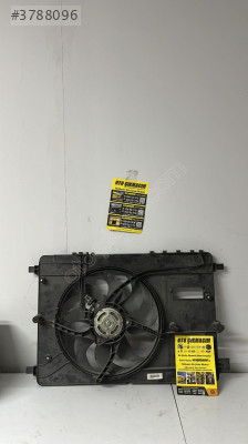 VOLVO V40 FAN 31439882