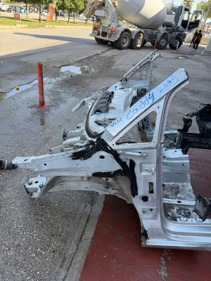 2010-2011 Volkswagen CADDY ÖN PODYE HURDA BELGELİPARÇASATILIKTIR