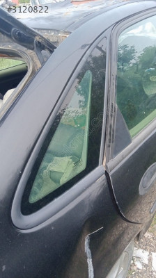 Laguna 1 sağ arka kelebek çıkma