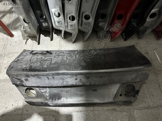 HONDA CİTY ÇIKMA ORJİNAL BAGAJ KAPAĞI KD