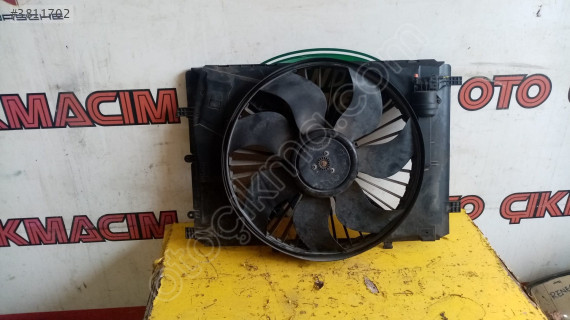 W204, 212,218,e250 fan motoru
