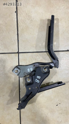 VOLKSWAGEN PASSAT B8 KAPUT MENTEŞESİ