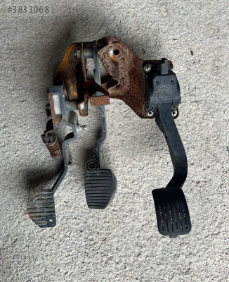PEUGEOT PARTNER PEDAL TAKIMI ÇIKMA