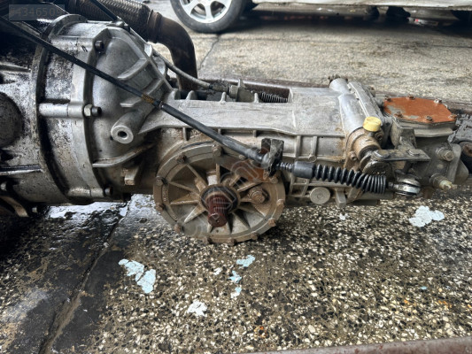 J10 şanzıman kutusu