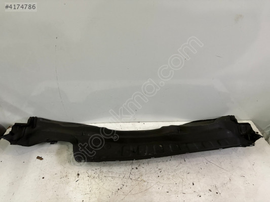 FORD FOCUS 2.5 ÖN CAM IZGARA ALTI