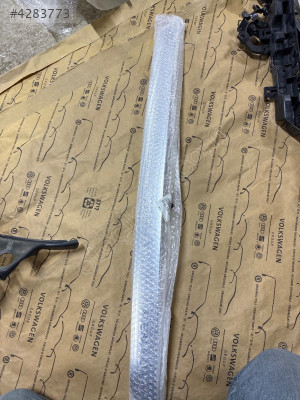 8200700557 CLİO THALİA 2008-12 BAGAJ KAPAĞI KROMU SIFIR ORJİNAL