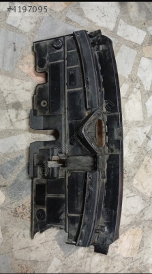 CİTROEN C4 ÖN TAMPON ÜST BAKALİT 9834692980