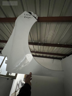 Yeni kasa Renault kangoo çıkma sağ ön çamurluk