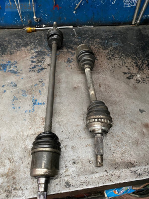 Hyundai Excel çıkma aks akis