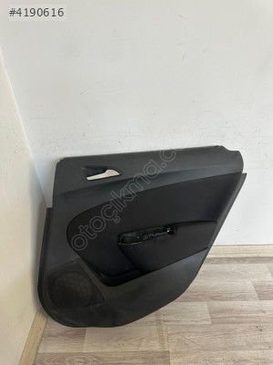 OPEL ASTRA J SAG ARKA KAPI DÖŞEMESİ 1557173