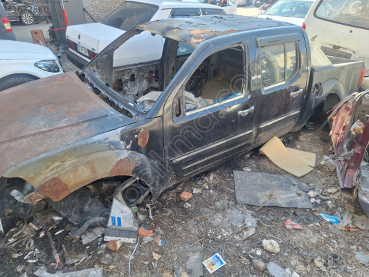 Nissan Navara 2005 2006 ön kabin