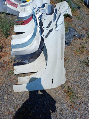 FİAT EGEA SOL ÇAMURLUK ORİJİNAL ÇIKMA FİAT YEDEK PARÇA