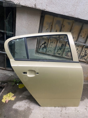 OPEL ASTRA H SAĞ ARKA KAPI - SÖKME DOLU