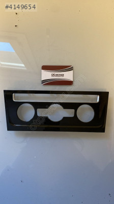 5G1863042  vw golf 7 klima paneli çerçevesi