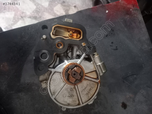 1.4 opel astra vakum pompası