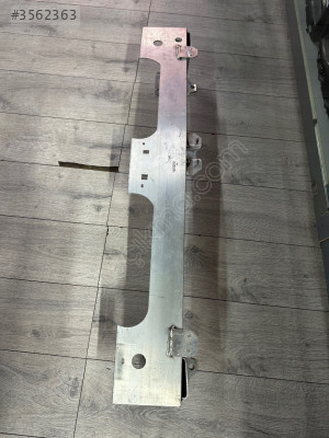 Peugeot 2008 ön tampon demiri hatasız