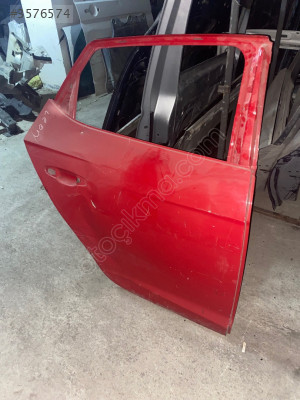 SEAT LEON SAĞ ARKA KAPI ÇIKMA ORİJİNAL 2013-2019