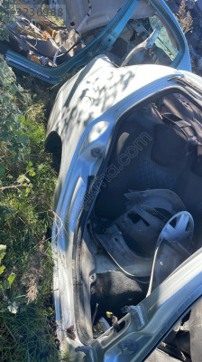 Renault Clio 2 sağ arka çamurluk