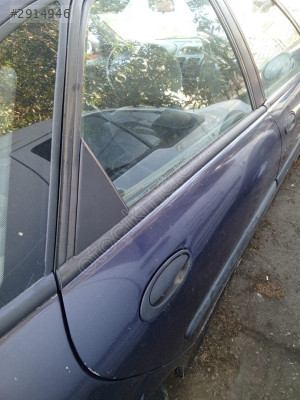 RENAULT LAGUNA 1 SAĞ ARKA KAPI DOLU ORJİNAL ÇIKMA