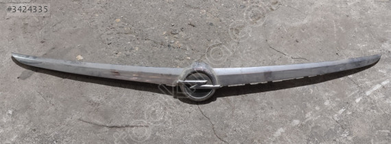 OPEL INSİGNİA ARKA BAGAJ NİKELAJI ÇIKMA PARÇA