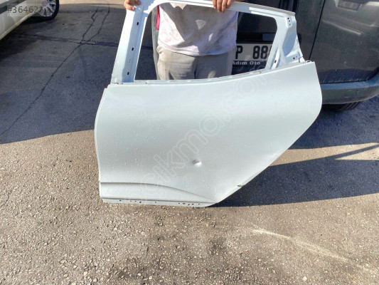 2020/2024 RENAULT CLİO 5 BEYAZ SOL ARKA KAPI ORJINAL BOYASIZ