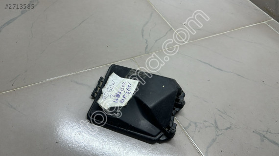2005-2009 MODEL RENAULT MEGANE SİGORTA KUTUSU ÜST KAPAĞI