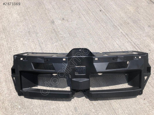 RENAULT EXPRESS ÖN PANJUR ARKA HAVALANDIRMA BRAKETİ 628105697R