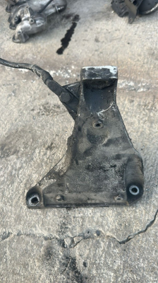 Volkswagen passat 97-03 1.9TDİ MOTOR KULAĞI