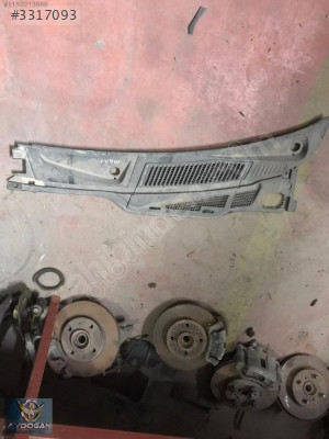 OTO CEM'DEN ÇIKMA RENAULT MEGANE 1 ÖN CAM ALT IZGARASI SOL