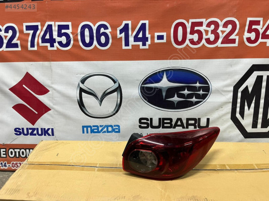 mazda 3 hb sağ arka stop