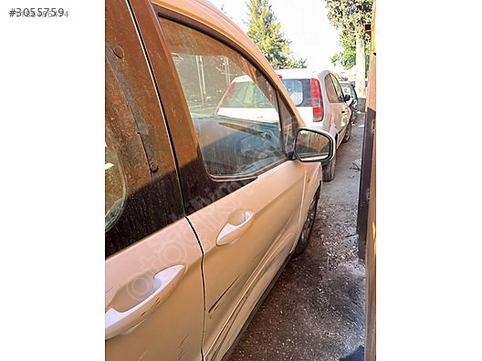 Ford courier sağ ön kapı orjinal