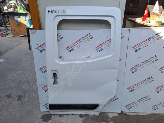 Fiat Fiorino sol sürgülü kapı (az kusurlu)