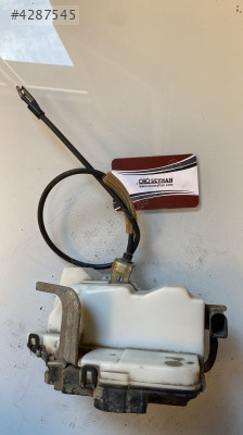 Seat ibiza 2001 sağ arka kapı kilidi