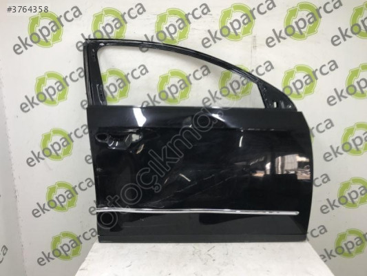 2005-2011 VW Passat Sağ Ön Kapı Parçası - 3C4831056