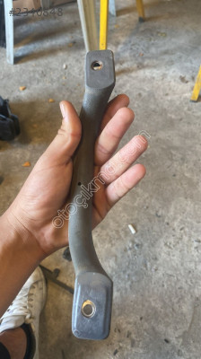 toyota carina 1998 tavan ön tavan tutamağı