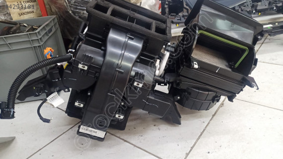 BYD ATTO 3 ORJİNAL SÖKME KALORİFER 23