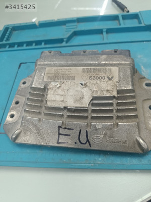 Renault Megane 1.6 Motor Beyni  8200283924 8200242405 S3000