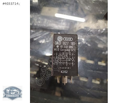 AUDİ A6 VW PASSAT 175 NUMARALI RÖLE ORJİNAL 3A0927181