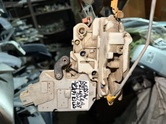 NISSAN PRİMERA SOL ÖN KAPI KİLİDİ 96-99 MODEL ORJİNAL ÇIKMA