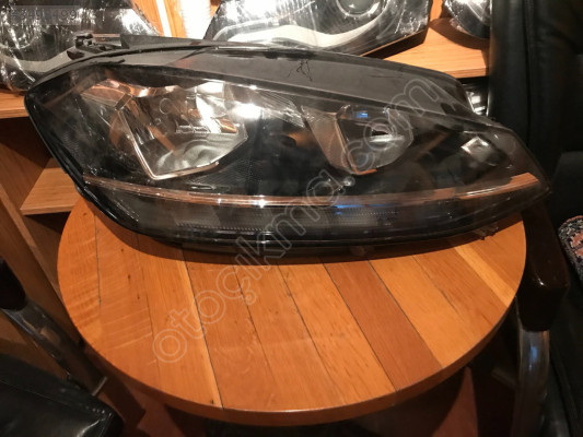 VOLKSWAGEN GOLF 7.5 SAĞ DÜZ FAR ORJİNAL ÇIKMA