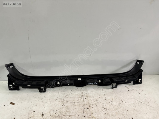BMW E90 ARKA TAMPON TUTUCU BRAKETİ