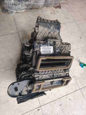 FORD FOCUS 3 KALORİFER KUTUSU