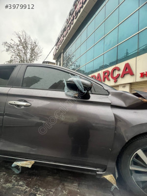 HONDA CİTY SAĞ ÖN KAPI ORJİNAL SÖKME YEDEK PARÇA 2020-2025