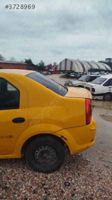 Logan sedan arka sol çamurluk