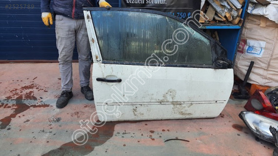 FORD FİESTA SAĞ ÖN KAPI 3 KAPI