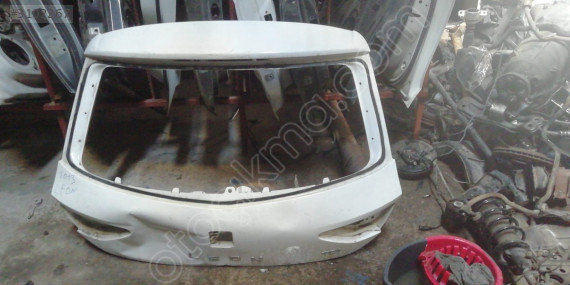 2013 Seat leon bagaj kapağı çıkma